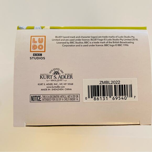 Bluey | Bingo Holding Candy Cane Christmas Ornament NIB - Picture 8 of 8